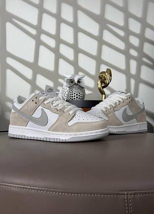 Женские кроссовки nike sb dunk low pro beige white grey