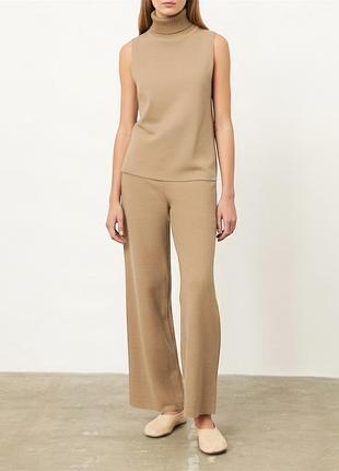 Жіночий трикотажний костюм zara