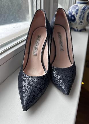 Човники, р.s