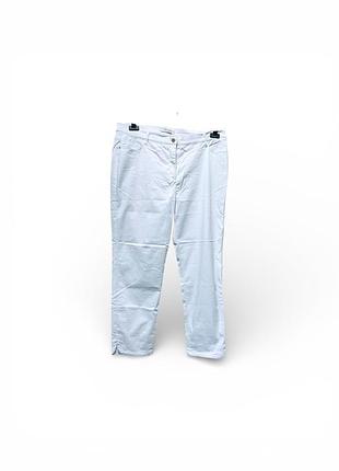 Білі штани вкорочені