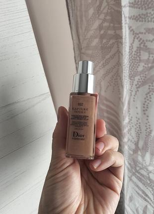 Тональний крем dior
