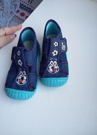 Тапки тапочки, босоножки, босоножки, сандалии