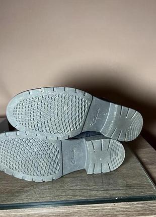 Черевики clarks шкіряні сині на стійкому каблуці 8