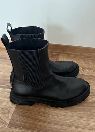 Челсі pull&bear