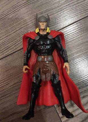 Фигурка тор от hasbro