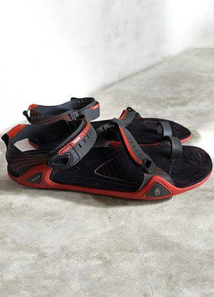 Спортивные сандалии teva zilch 2