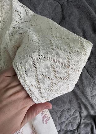 Святкова сукня для дівчинки молочного кольору