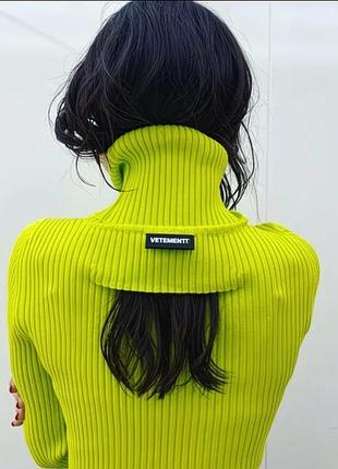 Дизайнерський гольф vetements