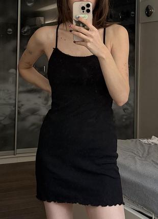 Чорна нічна сорочка в рубчик reserved