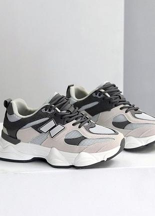 Трендові кросівки