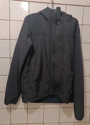 Продам курточку на флісі