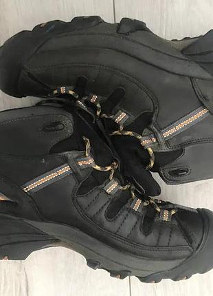 Брендові черевики keen