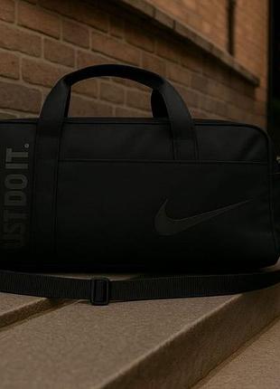 Новинка! дорожная сумка nike - чёрная классика, oxford 1000d