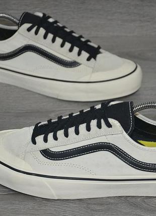 Продам кроссовки фирма vans.