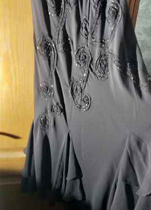 Новое крепдышиновое платье размер 50-52