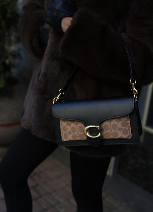 Женская сумка coach tabby black/beige shoulder bag in signature canvas черная с коричневым