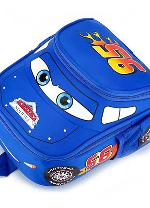 Рюкзак для мальчика в виде машинки.