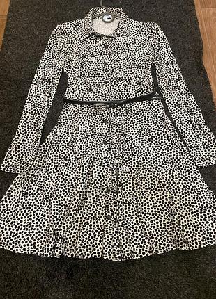 Продам гарне плаття , тканина дуже поте на до тіла