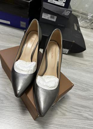 Туфлі жіночі