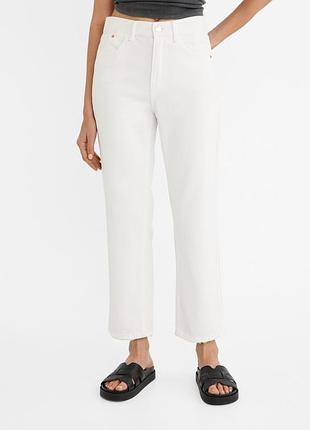 Нові білі джинси stradivarius нюанс-змійка