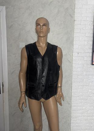 Шкіряна безрукавка жилетка великого розміру