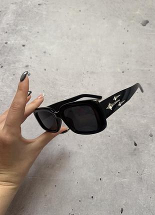 Жіночі сонцезахисні окуляри з зірочками збоку
