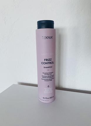 Безсульфатний дисциплінувальний шампунь lakme teknia frizz control shampoo для кучерявого волосся, 300 мл