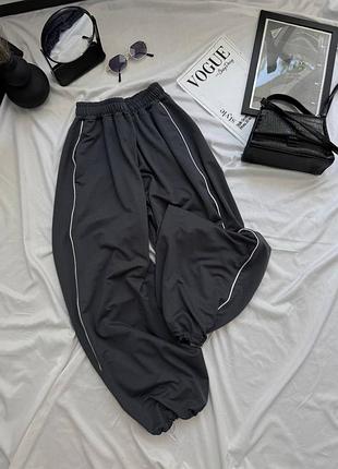 Спортивные штаны