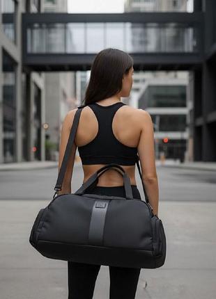 Спортивная сумка calvin klein - чистая форма и функционал