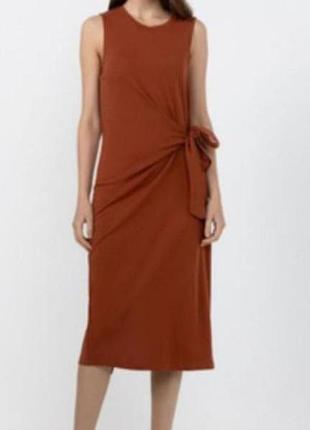 Стильное женское платье миди,размер s, бренда mango.