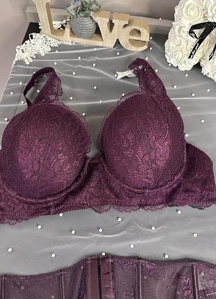 Неймовірно красивий бюстик від esprit