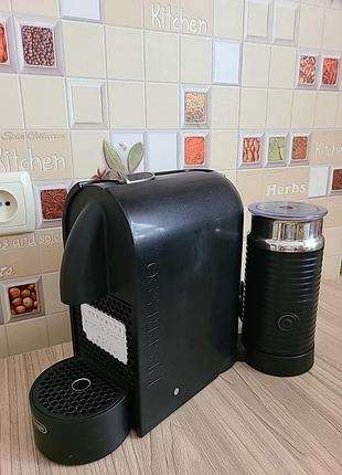 Кофеварка капсульная delonghi en210.bae б/в