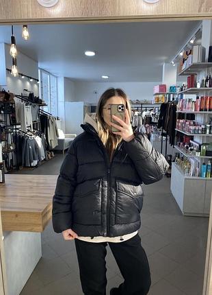 Чорна зимова  жіноча курточка h&m