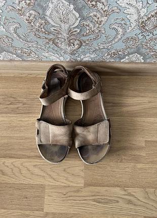 Сандали clarks adorn calm из нубука, босоножки, босоніжки
