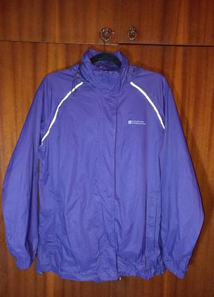 Ветровка спортивная туристическая фиолетовая l, xl, с капюшоном и карманами, есть чехол