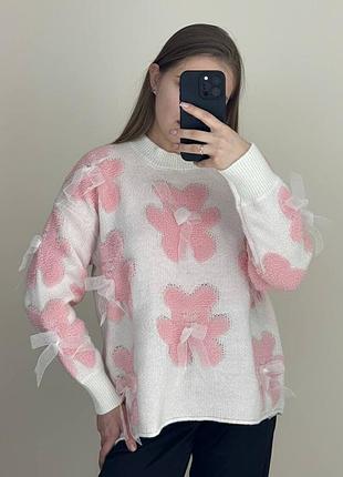 Милий светр з принтом рожевих ведмедиків з бантиками на білій основі