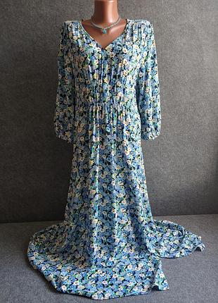 Длинное летящее платье из вискозы с бело-желто-синим цветочным принтом 48-50 размера