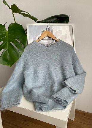 Пухнастий светрик max mara