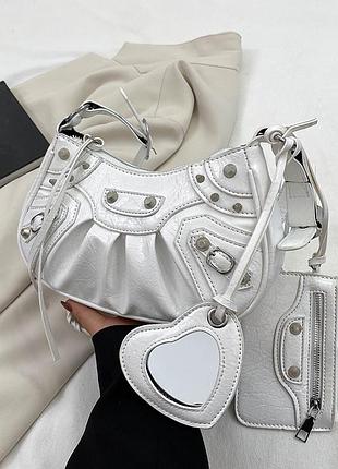 Сумочка жіноча 8819 8825 крос-боді лакова чорного кольору білий