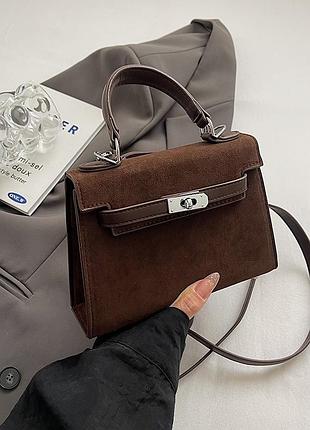 Сумочка женская 8893 кросс-боди на ремешке черного цвета темно-коричневый