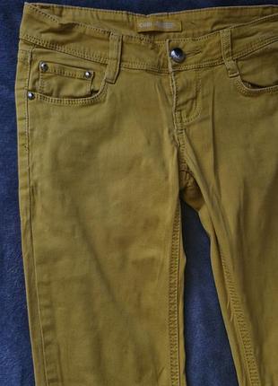 Джинси скінні гірчичного кольору