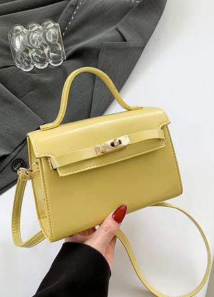 Сумочка жіноча 8581 крос-боді з ремінцем білого кольору жорстка, жовтий