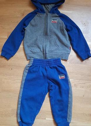 Фірмовий теплий спортивний костюм на 3роки. levl's. стан без дефектів. трикотаж на байці. заміри на фото.