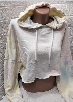 Брендовая женская кофточка в отличном состоянии m/l. нш87