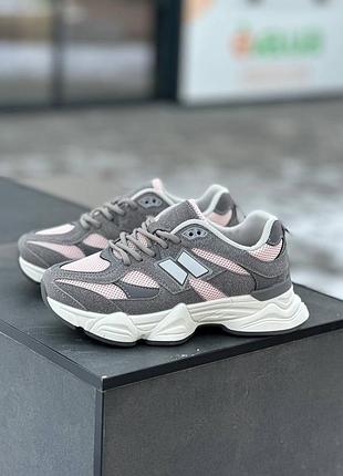 Жіночі кросівки