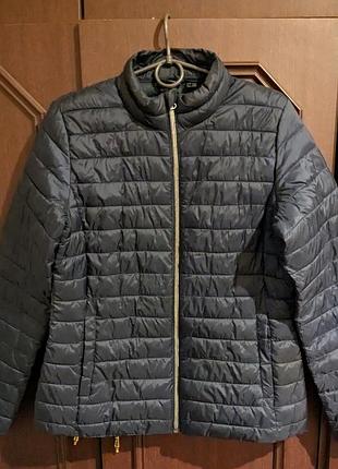 Куртка жіноча