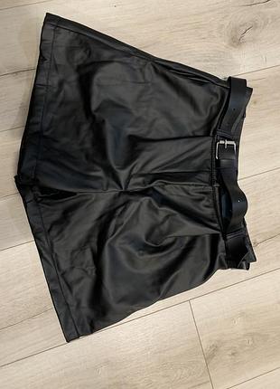 Зимові шортики з еко - шкіри