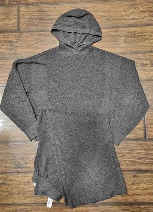 Трикотажний костюм для прогулянок і занять спортом