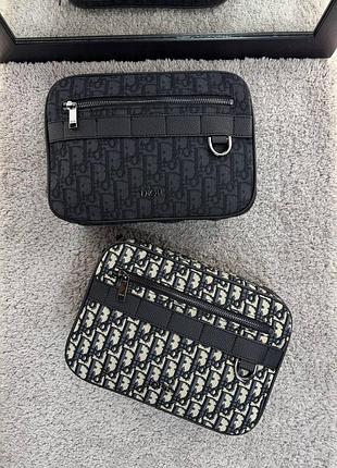Мужская сумка премиальное качество удобна в носке плотный материал содержимое красиво сидит на теле