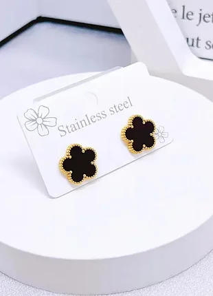 Сережки з медичної сталі